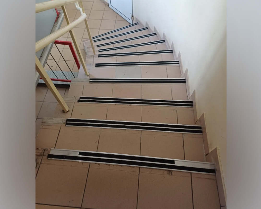 Порог одноуровневый ПС 08.2700.03 Шоколад