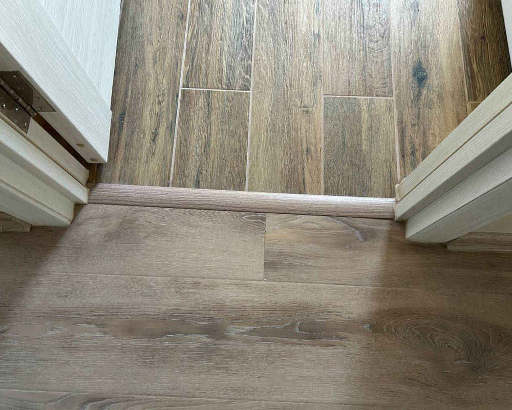 Порог одноуровневый ПС 04-3.900.056 0,9 м Бетон темный