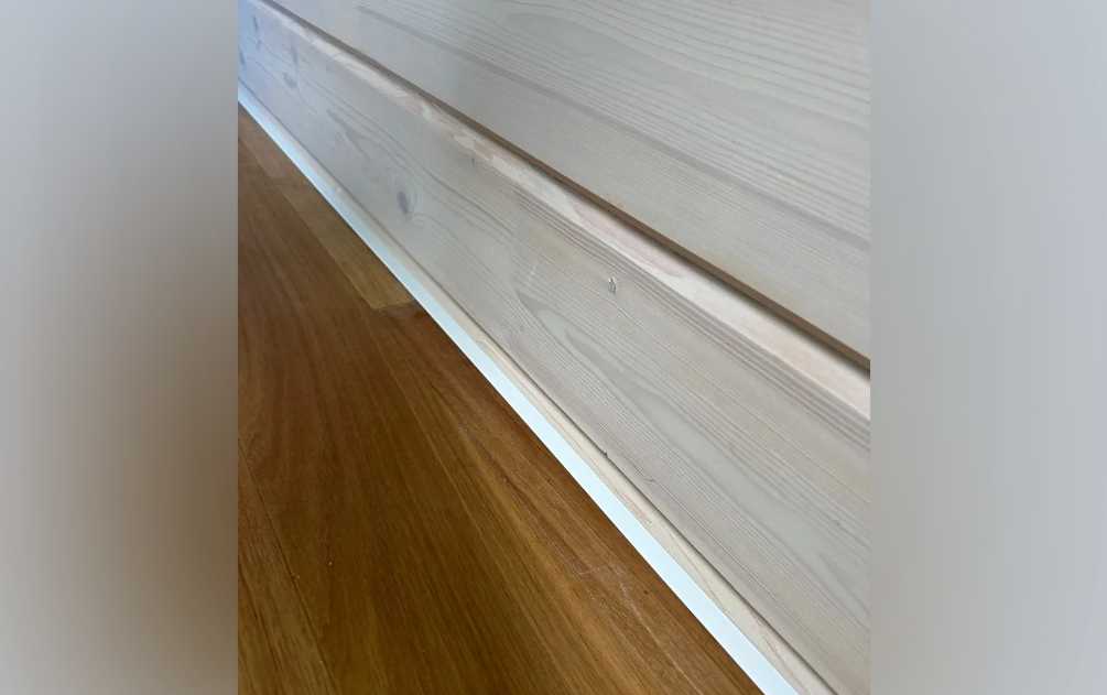 Микроплинтус AL16X5-03 16х6х2000мм Белый