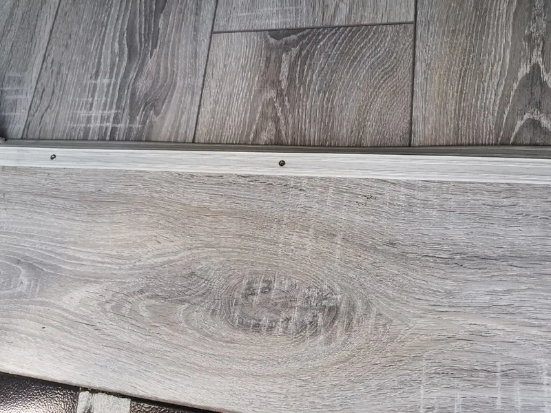 Порог угловой ПУ 01.1800.01л Серебро