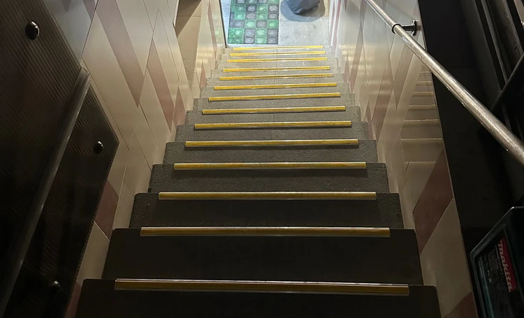 Порог угловой ПУ 70.1800.03 Шоколад