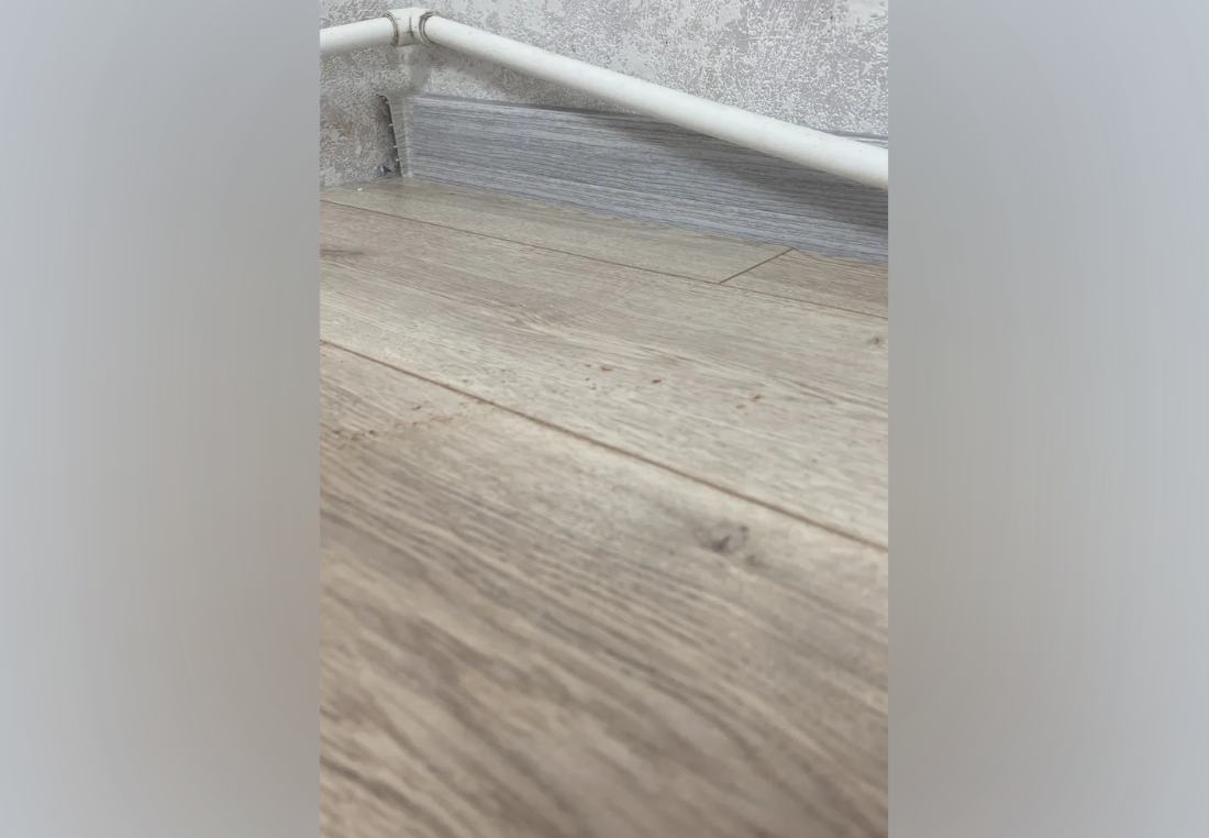 Плинтус ПВХ Волшебная палочка 70мм Home 2,2м 7009