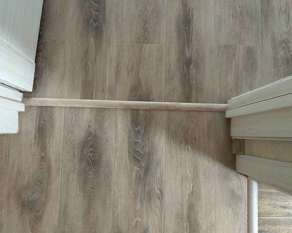 Порог одноуровневый ПС 04-3.900.056 0,9 м Бетон темный