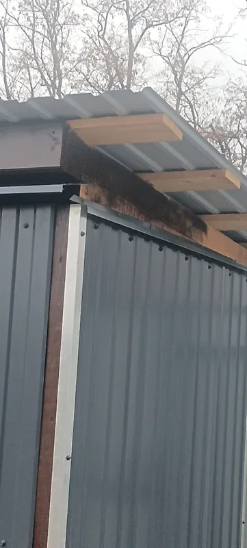 Уголок разнополочный 30х20 мм Уп 11.2000.500 Без окраса