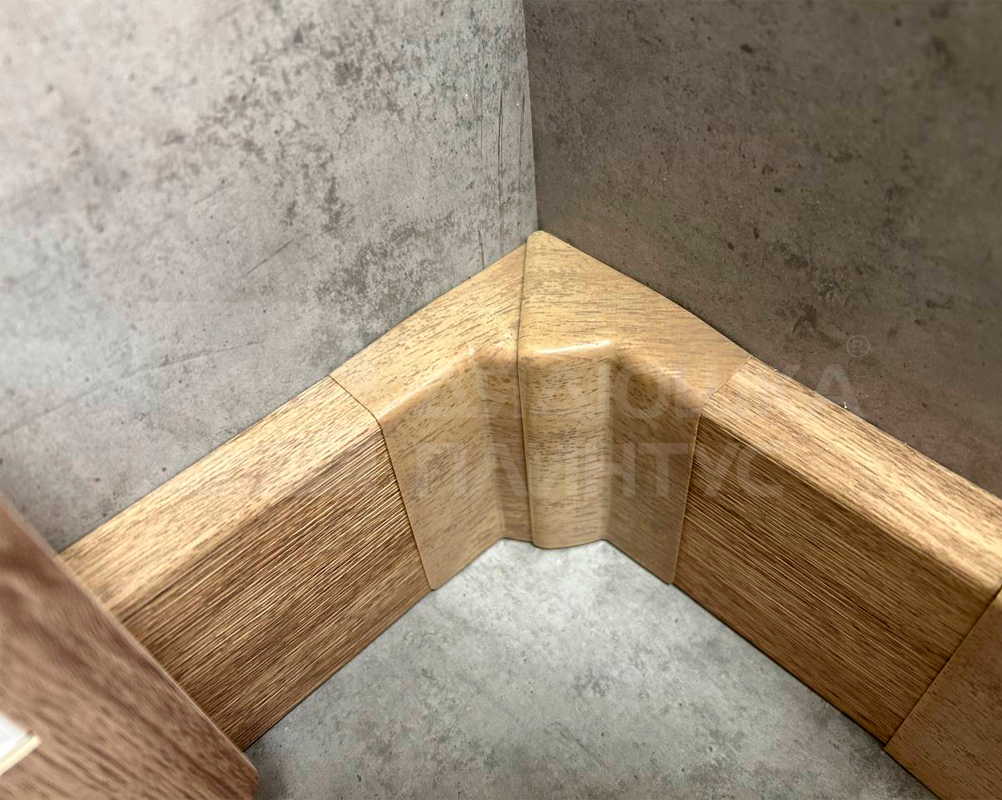 Крышка плинтусного кабельного канала GraceElectro, 20x80 мм, 2м. Белый