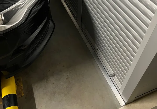 Уголок разнополочный 40х20 мм Уп 14.2000.500 Без окраса